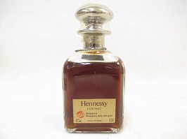 コニャック ヘネシー Hennessy 700ml